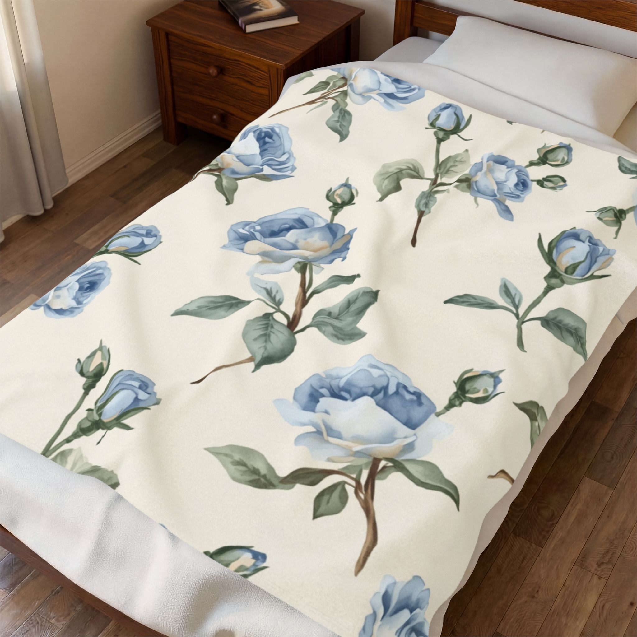 Blue Rose Velveteen Plush Blanket – Soft Floral Throw for Bedroom & Living Room